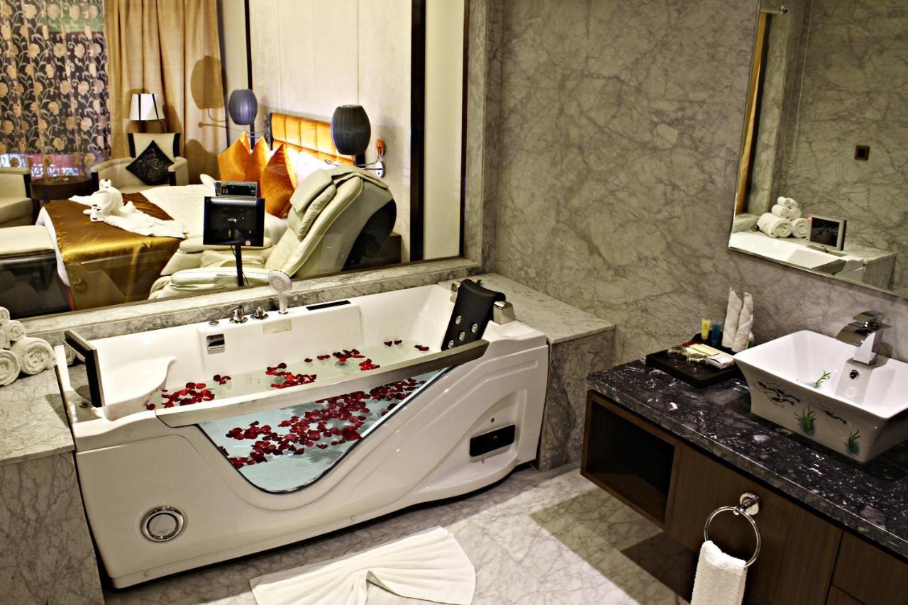 The Panache Hotel Patna  Kültér fotó